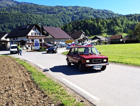 Parada skozi vas Poženik